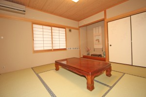 8帖和室