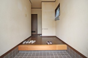 (玄関)