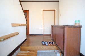 (玄関)
