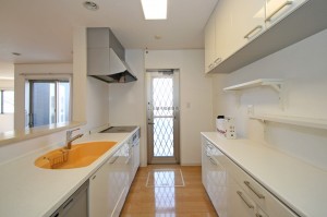 キッチンと収納