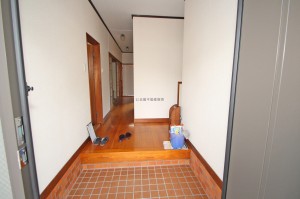 (玄関)