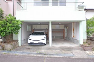 ガレージ