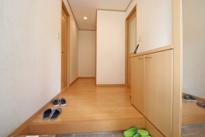 (玄関)