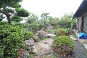 裏庭