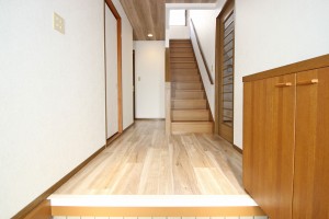 (玄関)